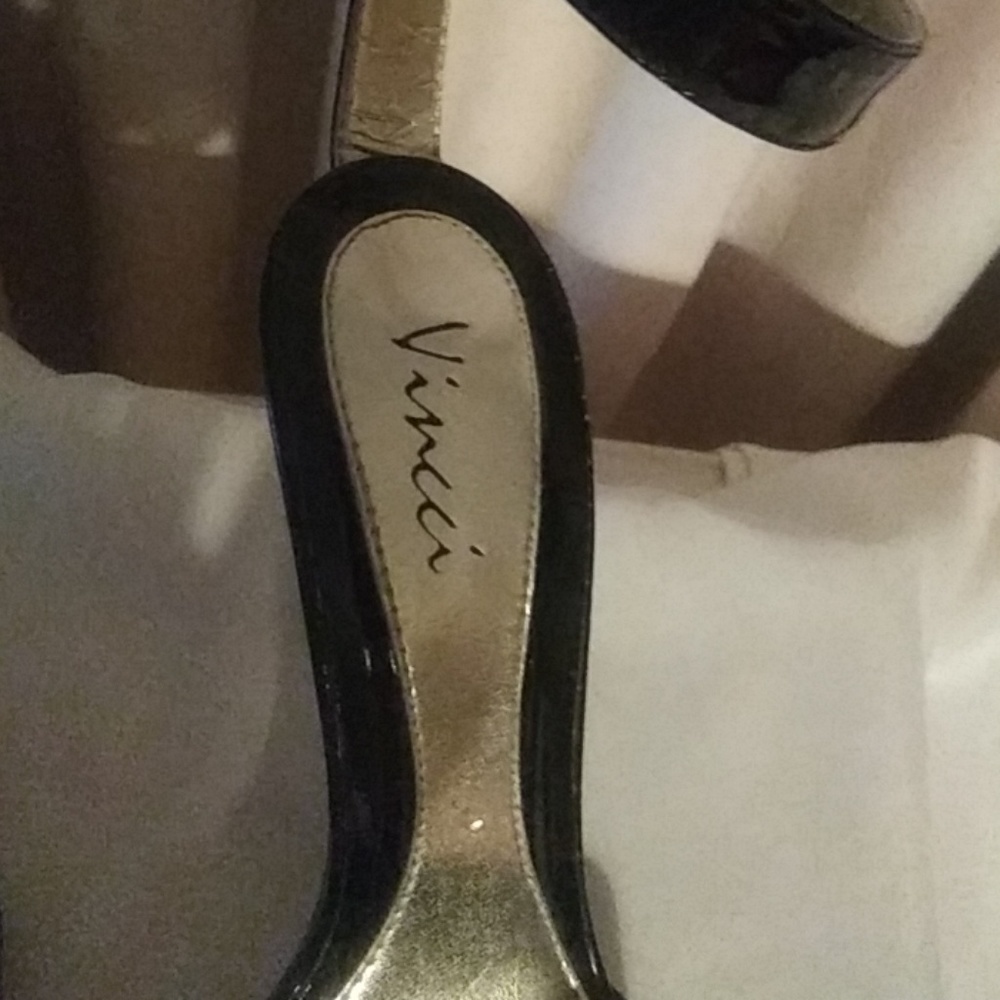 Shoes - Picture 3 of 4